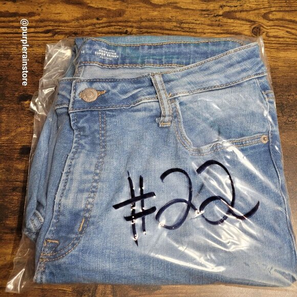 Old Navy Jeans 14 Rockstar Hi Rise Super Skinny Tummy Control Medium Light Wash - Picture 11 of 11